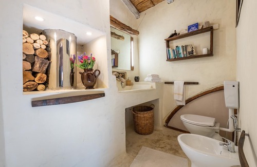Province of Cagliari Apartment | Studio Apartment 'Loft Borgo Anninnia' with Terrace, Shared Garden & Wi-Fi