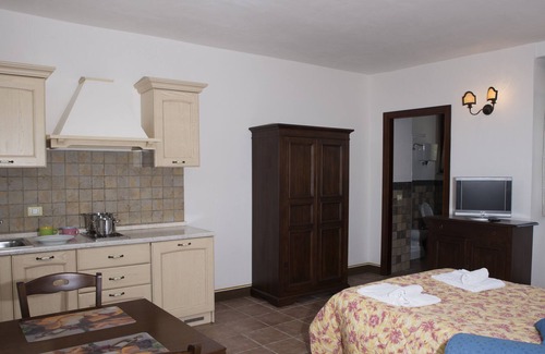 San Mariano Apartment | Studio Apartment - Park View