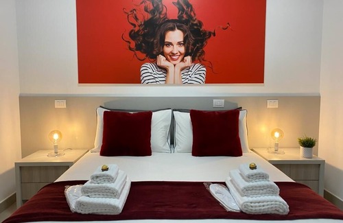 Municipio 2 House | Studio apartment with parking Polyclinic area.