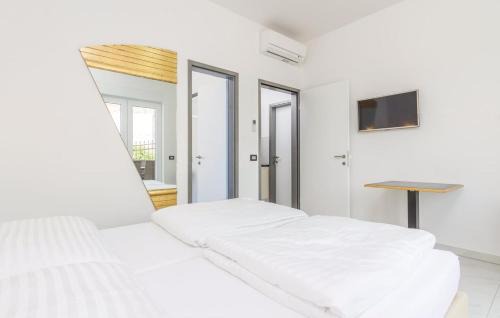 Funtana Apartment | Studio Apartments Funtana with pool