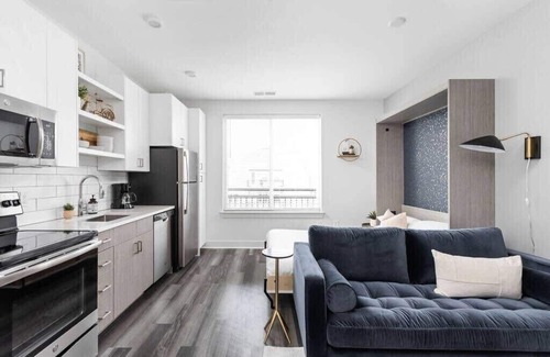 Cole-Noble District Apartment | Studio Apt in the Center of Downtown by Cozysuites