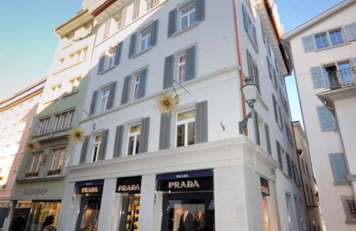 Old Town Apartment | Studio at famous Storchengasse (Stork 45)