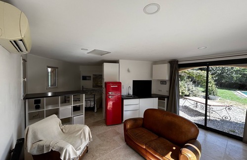 La Caravane Apartment | Studio au Calme et Idéalement Bien Placé Pour Découvrir le Cœur du Var 😉