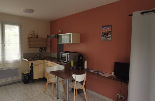 Bourcefranc-le-Chapus Apartment | Studio Avec Jardin