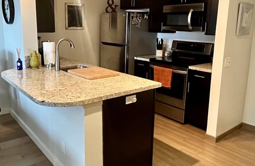 Emeryville Apartment | Studio available from 4/15 to 4/22