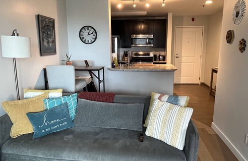 Emeryville Apartment | Studio available from 4/15 to 4/22