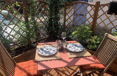 Saint-Mitre Apartment | Studio Avec Accès au Jardin et à la Piscine à Château Gombert à Marseille