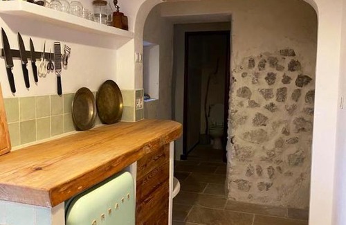 Castellane Apartment | Studio avec jardin clos et wifi a Castellane