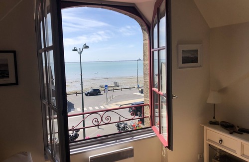 Cancale Apartment | Studio Avec Mezzanine 30 m2. Vue mer