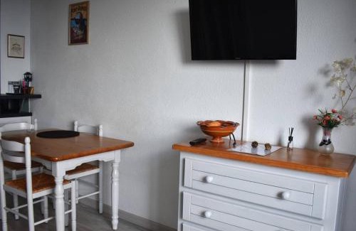 Font-Romeu-Odeillo-Via Apartment | Studio cabine 4 pers - Plein sud avec balcon - FR-1-580-117