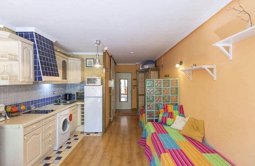 Eaux-Bonnes Apartment | Studio cabin for 4, close to slopes in Gourette