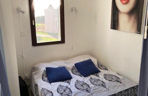 Le Barcares Apartment | Studio Cabine à Le Barcarès, 4 couchages, terrasse, parking, piscine et activités sportives - FR-1-195-23