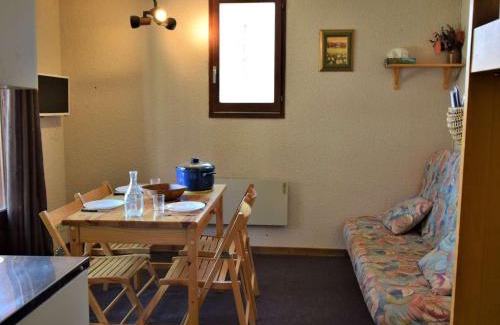Risoul Apartment | Studio Cabine à Risoul 1850 - Calme, Parking Gratuit, Animaux Bienvenus - FR-1-330-505
