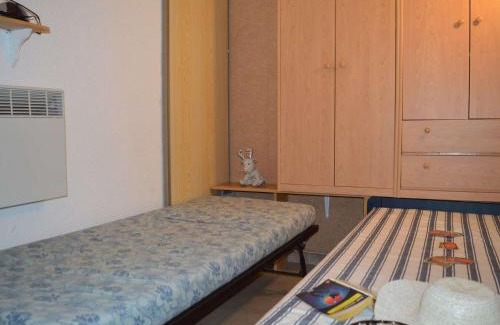 Saint-Raphael Apartment | Studio cabine à St-Raphaël avec terrasse et parking, à 100m de la plage - FR-1-226A-23