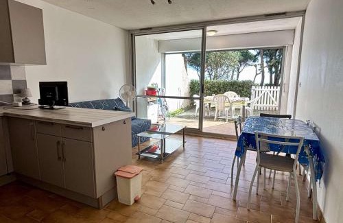 Argeles Plage Apartment | Studio cabine cosy avec terrasse et accès direct plage, Argelès-sur-Mer - FR-1-225-595