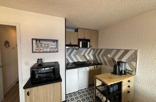 Auris Apartment | Studio cabine rénové 4 pers, à 150m des pistes - Auris en Oisans - FR-1-297-6