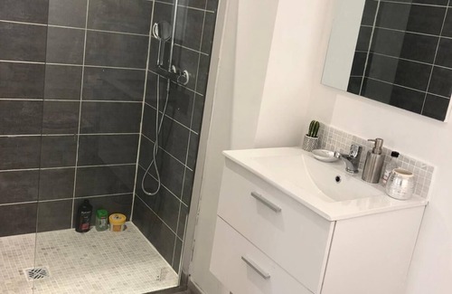 Montceau-les-Mines Apartment | Studio Centre Ville