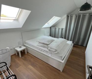 Boue Apartment | Studio Centre Bourg