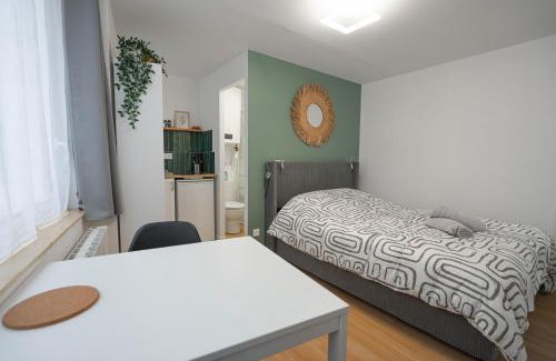 Saint-Astier Apartment | Studio chaleureux en plein centre