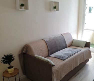 Pasteur Apartment | Studio climatisé à proximité des transports