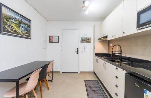 Cristo Rei Apartment | Studio Completo com Cama Auxiliar e Vaga - EIX0808