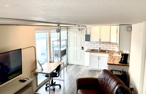 Quincy Condo | Studio Condo above downtown Gym- close to Gorge