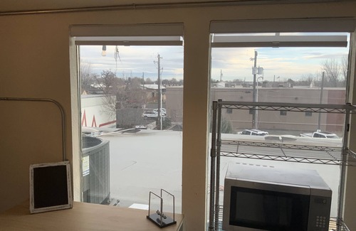 Quincy Condo | Studio Condo above downtown Gym- close to Gorge