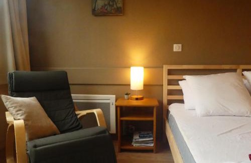 Laveissiere Apartment | Studio cosy au Lioran - Vue montagne, Lit Queen, Parking privé - Ménage inclus