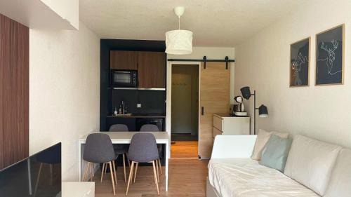 Allos Apartment | Studio cosy au pied des pistes - L'Éterlou