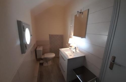 La Roche-Posay Apartment | Studio cosy avec Wi-Fi à 50m du centre, proche des Thermes - La Roche-Posay - FR-1-541-56