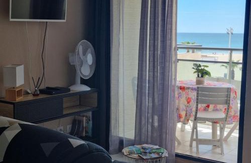 Mediterranee Apartment | Studio cosy CLIMATISE vue mer Canet Plage 3étoiles