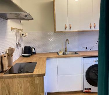 Sud Apartment | Studio cosy en Provence avec parking Le Monaco