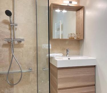 Sud Apartment | Studio cosy en Provence avec parking Le Monaco