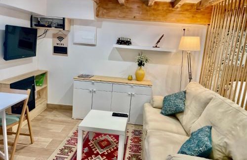 Hendaye Apartment | Studio COZY avec jardin au centre ville d'Hendaye à 10 minutes d'Espagne