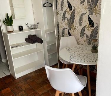 Saint-Vincent Apartment | Studio départ tardif proche gare et lycées