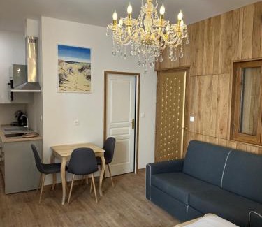 Centre Historique Apartment | Studio dans L'Eglise du Couvent