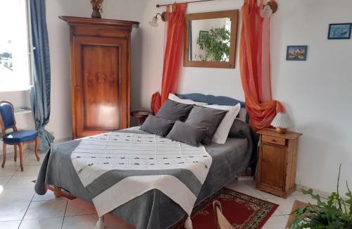 Arromanches-les-Bains Apartment | Studio De La Mer