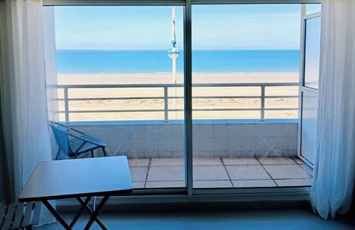 Pleneuf-Val-Andre Apartment | Studio digue du Val-André