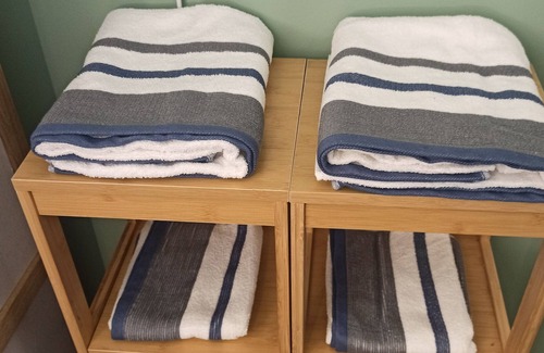 Meaux Apartment | Studio downtown near Disney - train station on foot