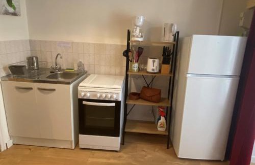 Les Vans Apartment | Studio en plein centre des Vans