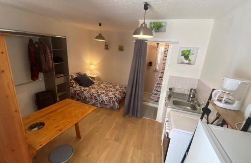 Les Vans Apartment | Studio en plein centre des Vans