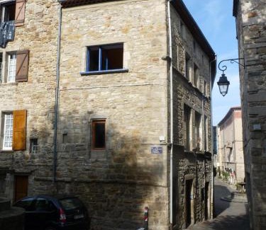 Les Vans Apartment | Studio en plein centre des Vans