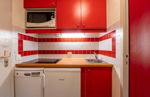 Plagne 1800 Apartment | Studio ensoleillé à La Plagne avec balcon et parking - FR-1-351-249