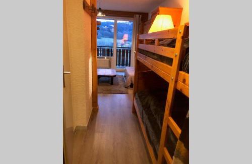 Thollon-les-Memises Apartment | Studio entièrement rénové entre lac et montagne