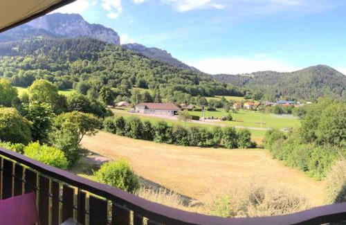 Thollon-les-Memises Apartment | Studio entièrement rénové entre lac et montagne