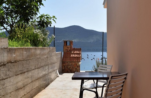 Putnikovic Apartment | Studio flat near beach Kabli, Pelješac (AS-10225-b)