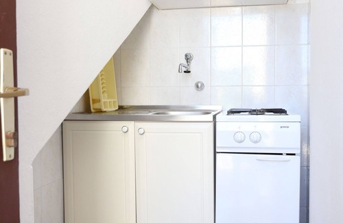 Putnikovic Apartment | Studio flat near beach Kabli, Pelješac (AS-10225-a)