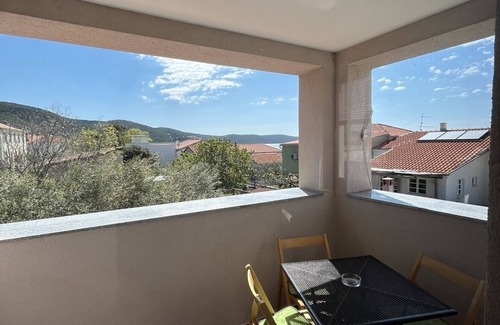 Martinscica Apartment | Studio flat with balcony and sea view Martinšćica, Cres (AS-14334-a)