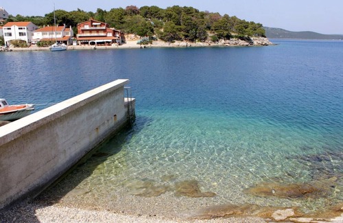 Bozava Apartment | Studio flat with terrace Božava, Dugi otok (AS-8108-a)