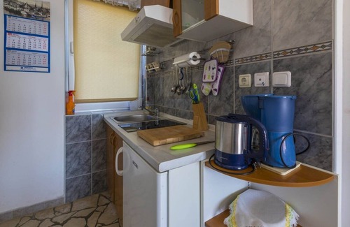 Selce Apartment | Studio flat with terrace and sea view Selce, Crikvenica (AS-2356-a)